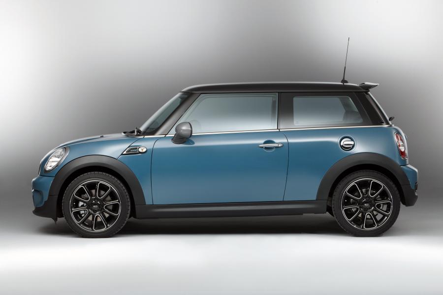  Mini Cooper S Bayswater 2012 года  (фото 14 из 17)